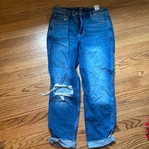 Hollister mom jeans 9/29
